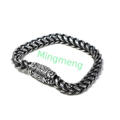 Brazalete masculino de acero inoxidable con diseño de hebilla magnética de superficie fundida con patrón retro, accesorio de moda