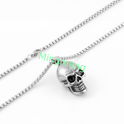 Collar de acero titanio de cráneo con estilo europeo y estadounidense collar de cráneo de acero inoxidable para hombres colgante