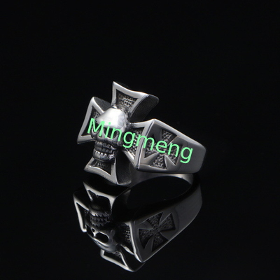 Retro Cruz Cráneo Anillo de acero inoxidable Titanio Punk Estilo de moda