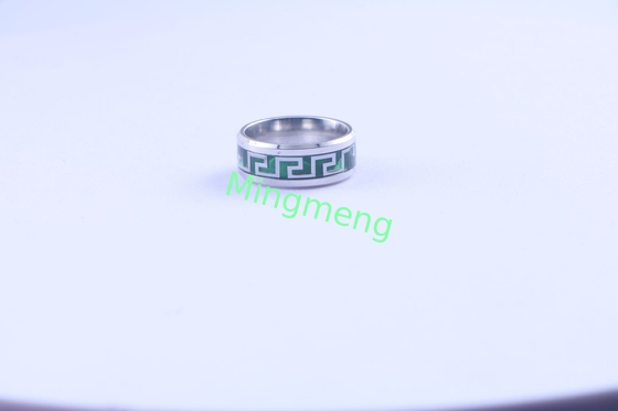 Anillo de acero de titanio personalizado para hombres y mujeres