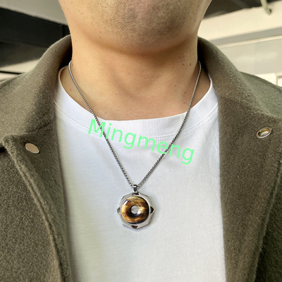 Collar de piedra de ojo de tigre de hombre de acero inoxidable colgante retro cadena de cerradura de acero de titanio