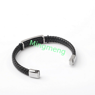Expresa tu individualidad con nuestro brazalete de cráneo de acero inoxidable resistente a la corrosión y fuerte