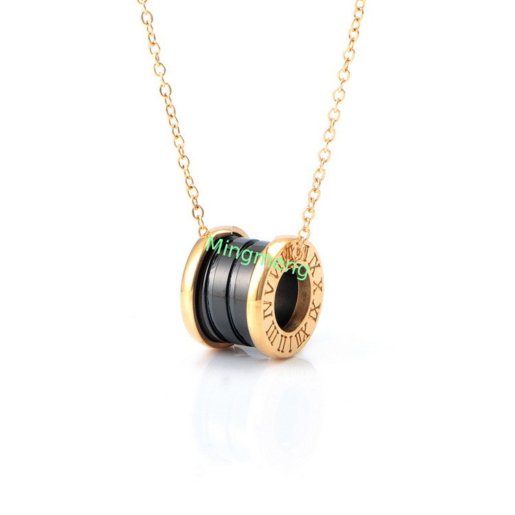 Collar de oro de acero inoxidable, lujo ligero, collar de clavícula de alta gama, temperamento, diseño de alta gama para mujeres, cadena de clavícula, nuevo estilo