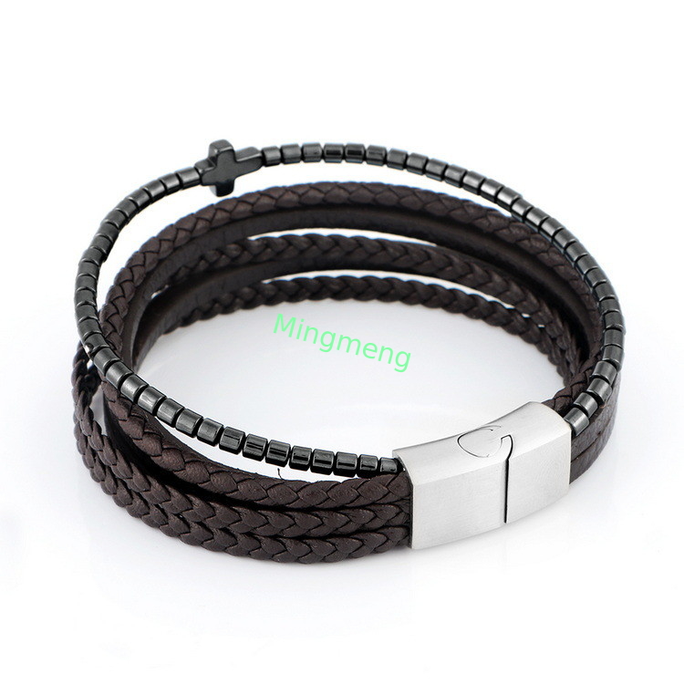 Nuevo brazalete de cuero de acero inoxidable para hombres, brazalete versátil personalizado de moda europeo y estadounidense