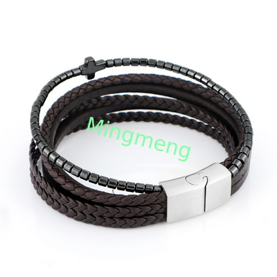 Nuevo brazalete de cuero de acero inoxidable para hombres, brazalete versátil personalizado de moda europeo y estadounidense